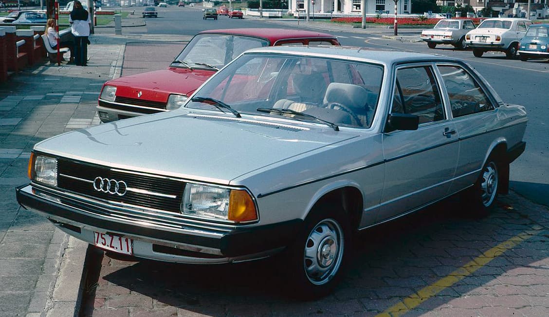 Audi 100 C2 - zdjęcie 2