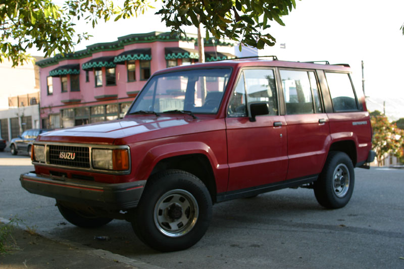 Isuzu Trooper