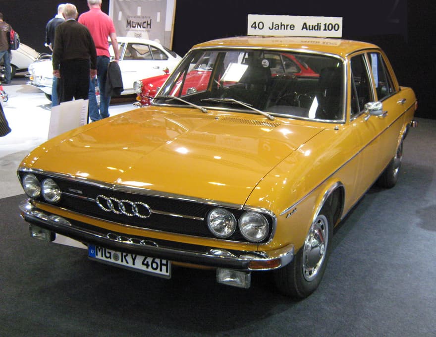 Audi 100 100 C2